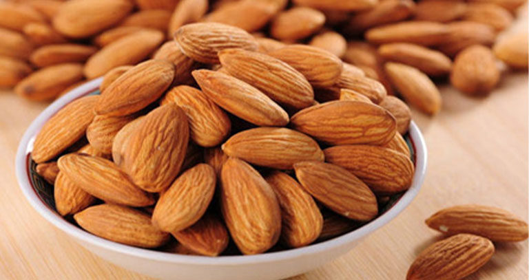 برنامه غذایی بادام